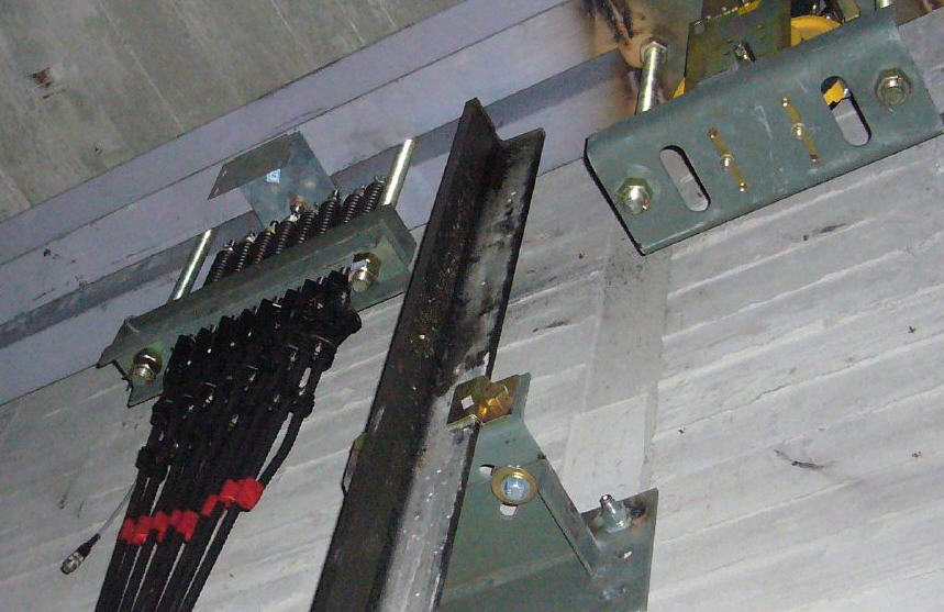 elevatorbob's Elevator Pictures What's Wrong Here?