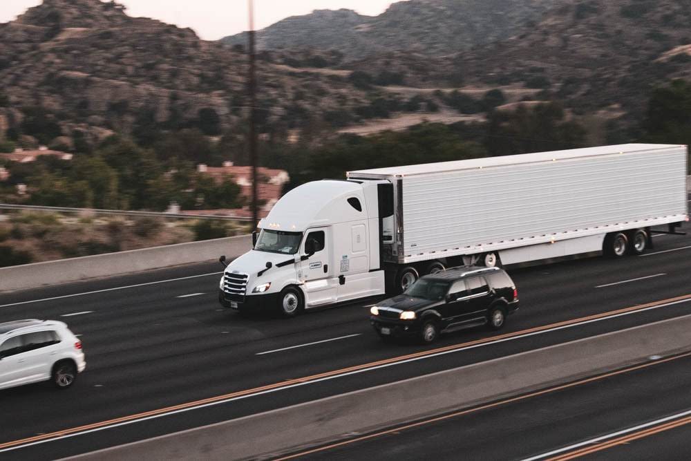 Goodyear, AZ Injury Wreck Closes Several Lanes on I10 at Estrella