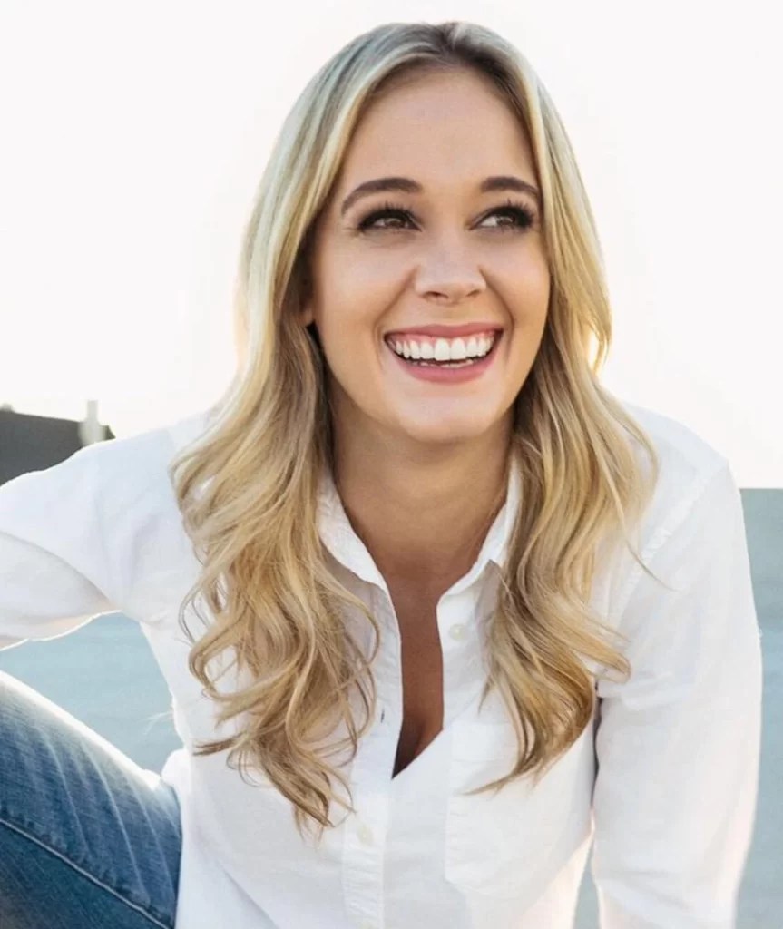 Lauren Compton, la Mujer de Agosto El Hablador Culto el que lo lea(04)