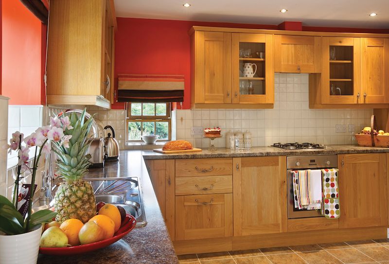 Damson & Orchard Spacious Holiday Barn in Cheshire