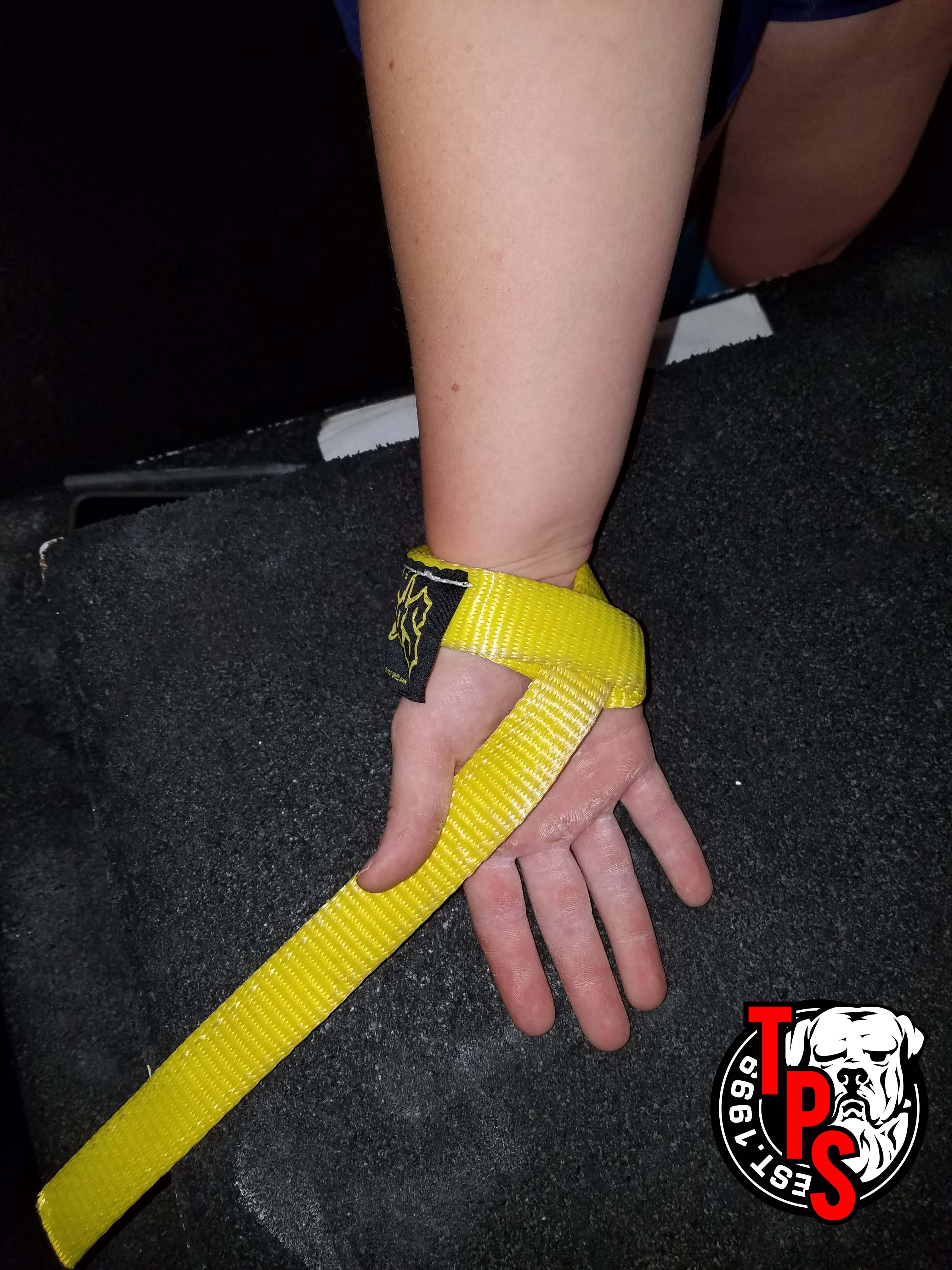 How To Use Lifting Straps: A Simple Tutorial Elite FTS