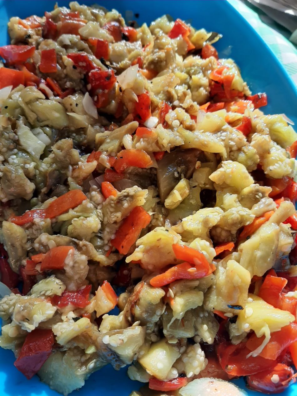 Közlenmiş Patlıcan Salatası Pratik Hızlı Tarifler El