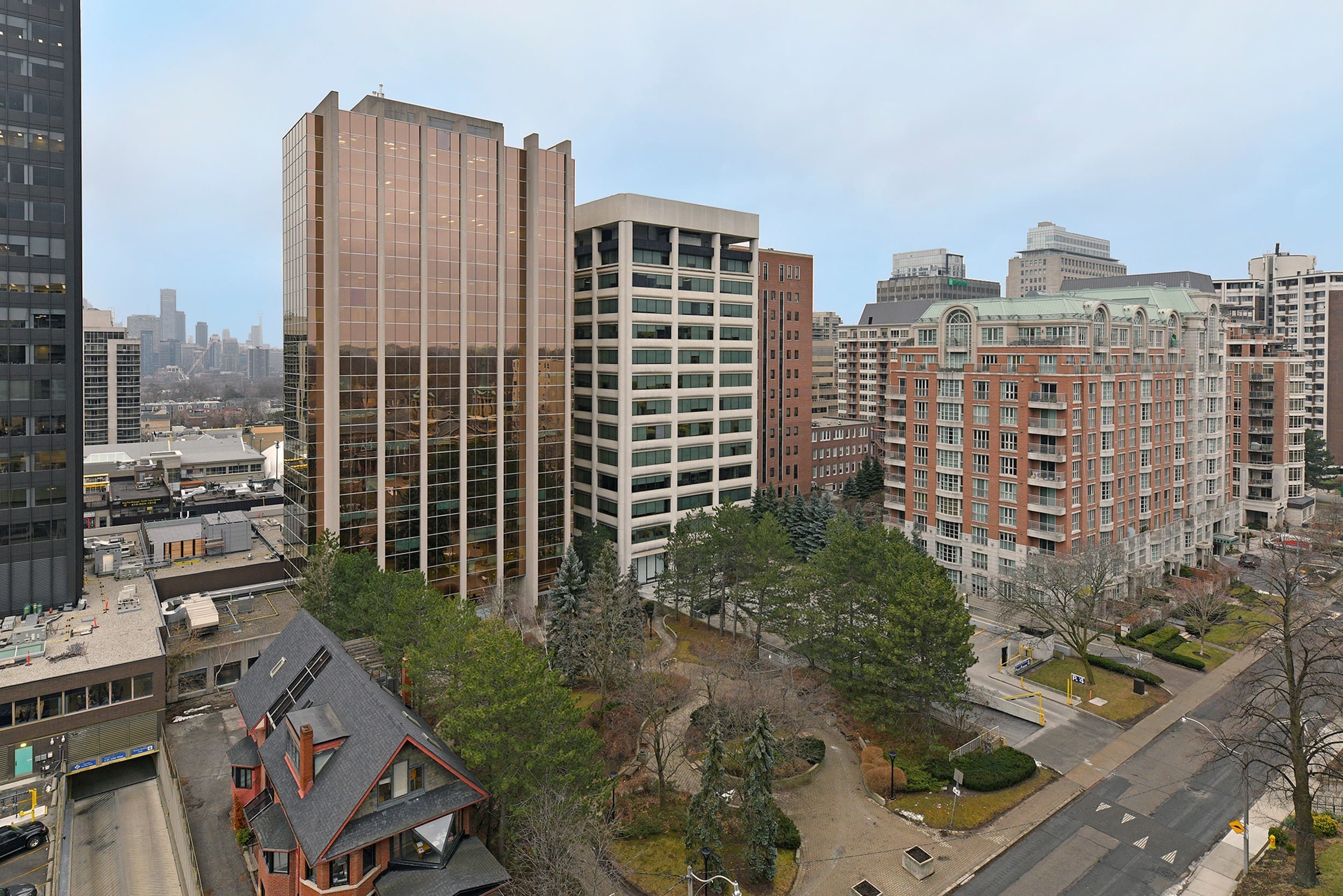 10 Delisle Avenue 1003 Elli Davis, Toronto Real Estate Agent