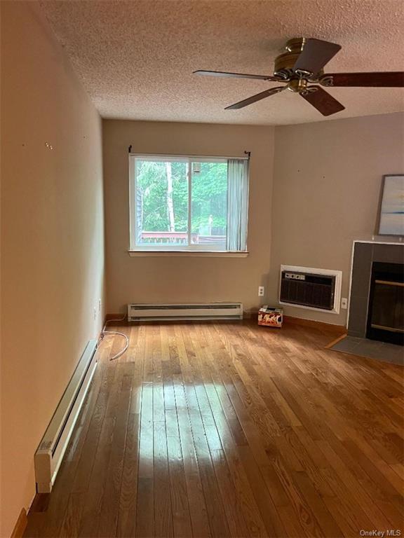 1301 Two Bedroom Townhouse Elliott & Pomeroy Real Estate