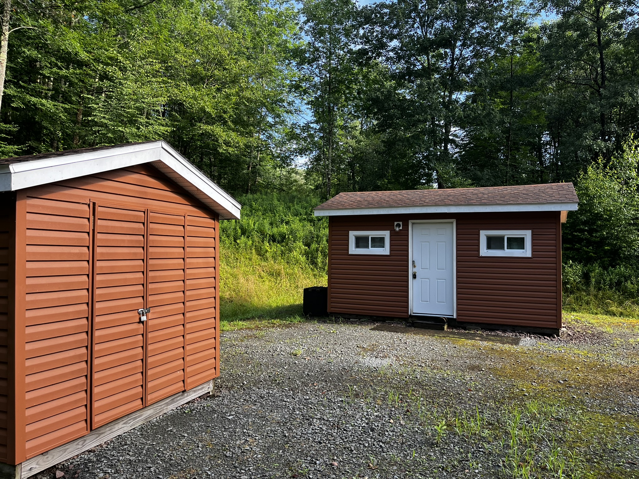 1201 Tiny House on 5 Acres Elliott & Pomeroy Real Estate