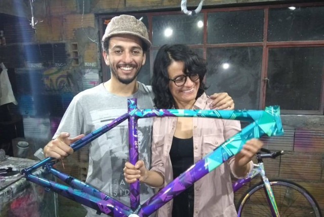 Bicicletas Personalizadas A Traves De Afropec Bogota Eltiempo Com