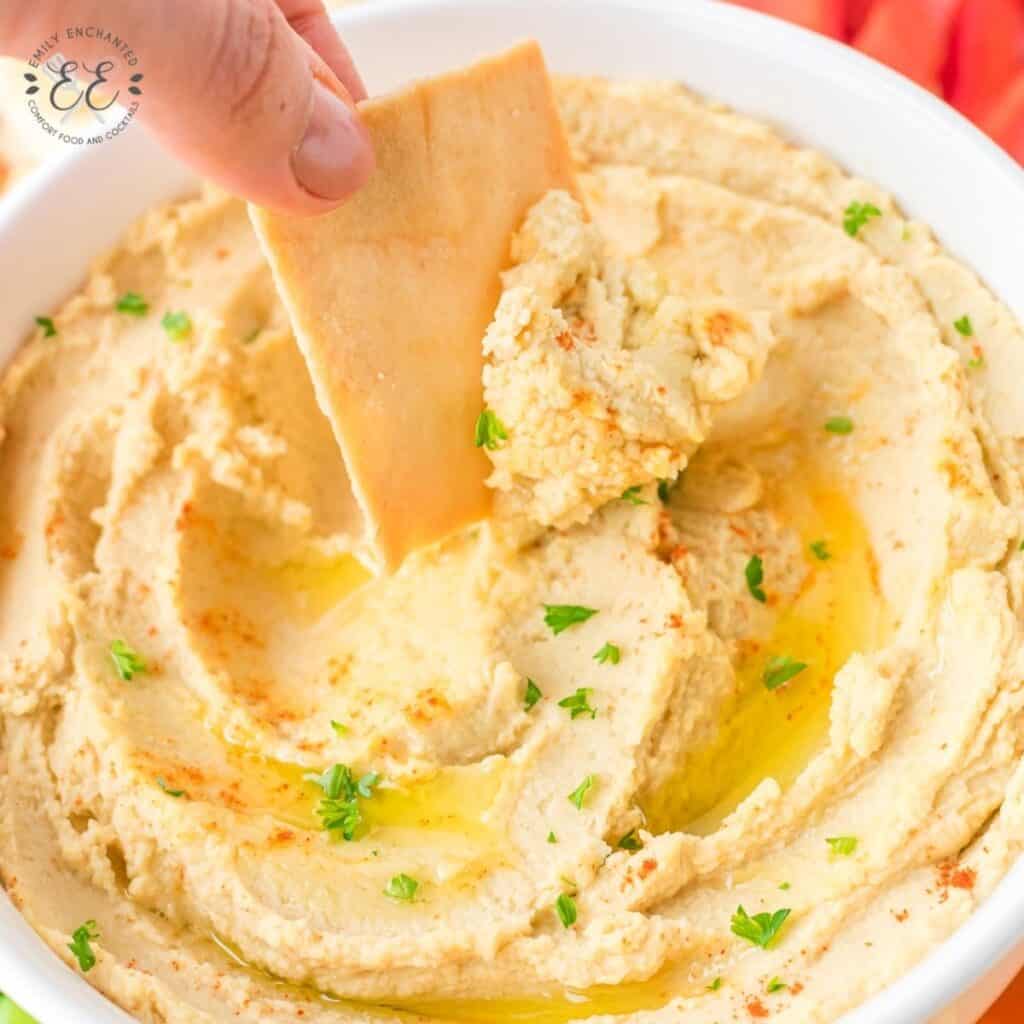 Easy Homemade Hummus Recipe in a Food Processor