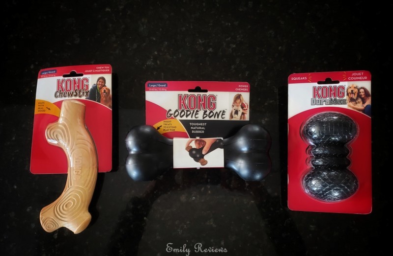 KONG Chew Toys For Dogs Review & Giveaway US 11/16 Emily Reviews