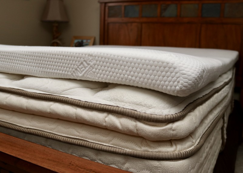 Give Mom The Gift Of A Good Night's Sleep With TempurPedic's TEMPUR