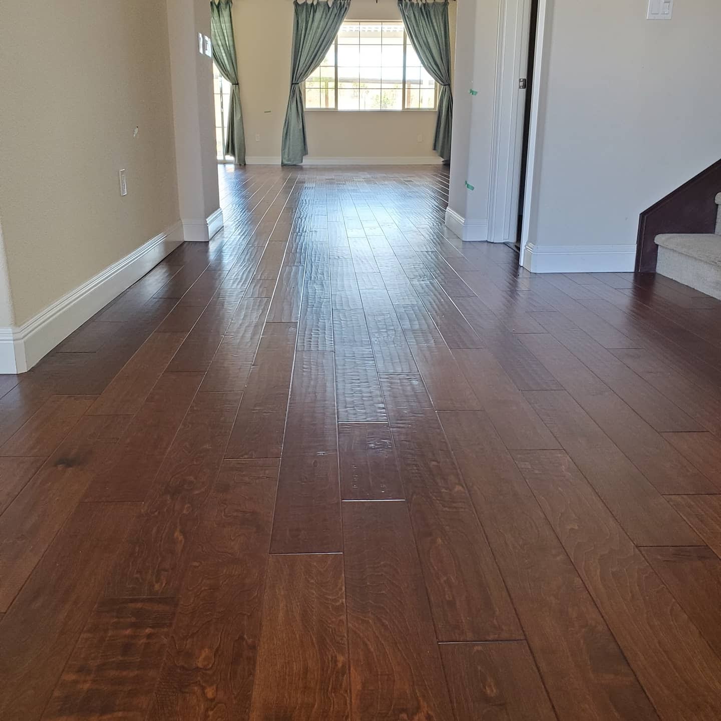 Professional Hardwood Floor Cleaning