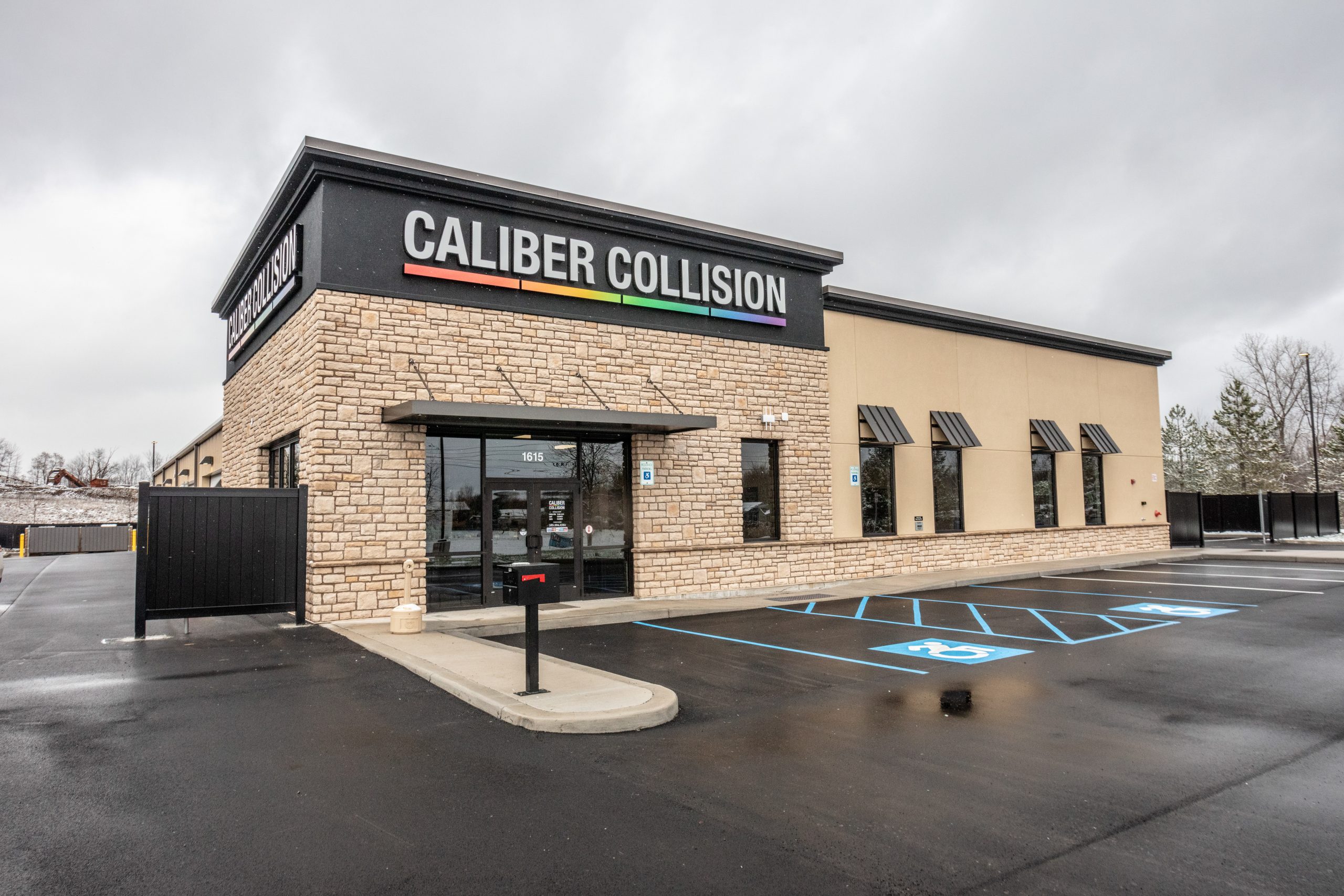 Caliber Collision Macedon Empire Commercial Construction