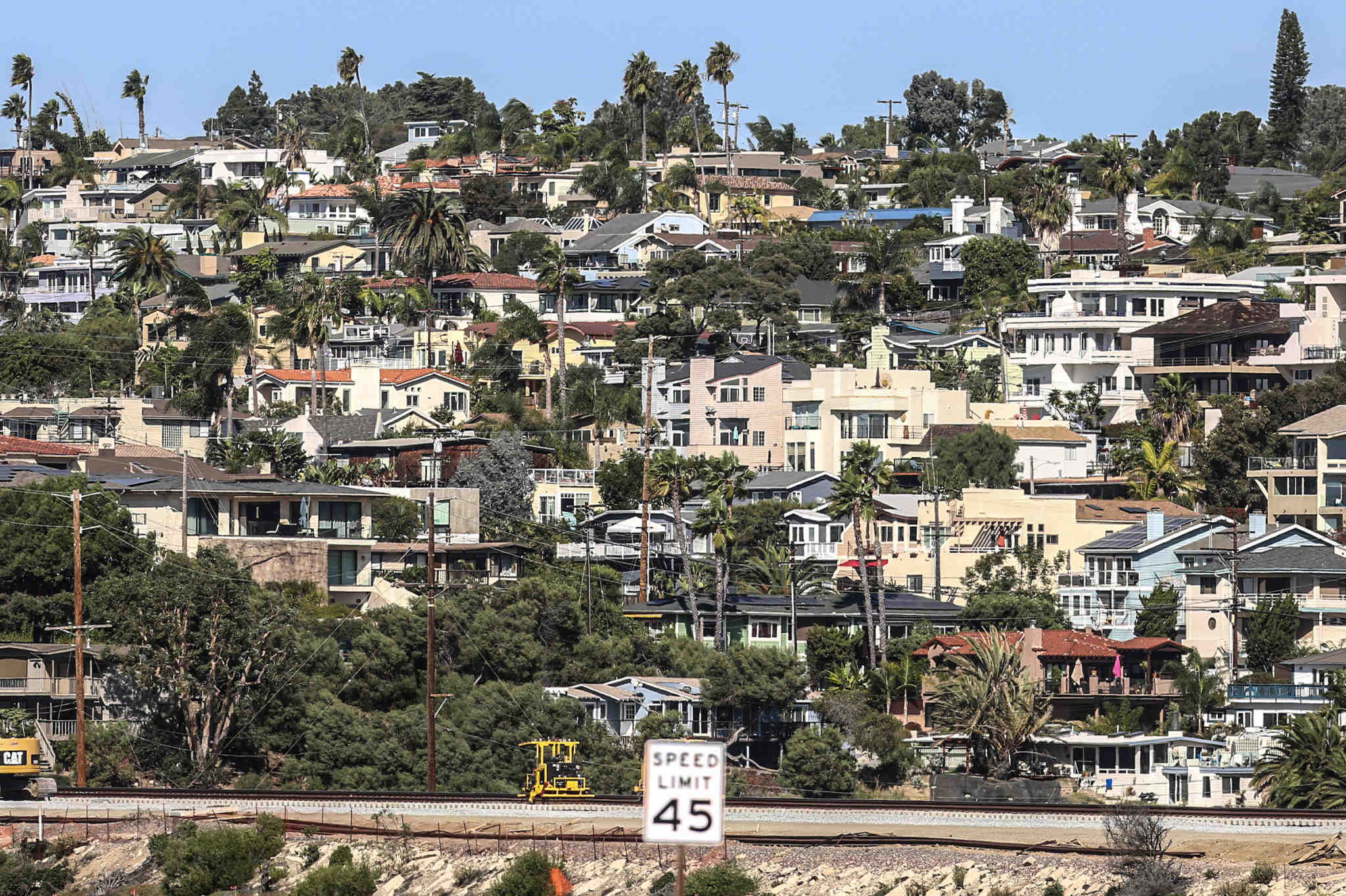 What does Encinitas mean in Spanish? Encinitas Daily News