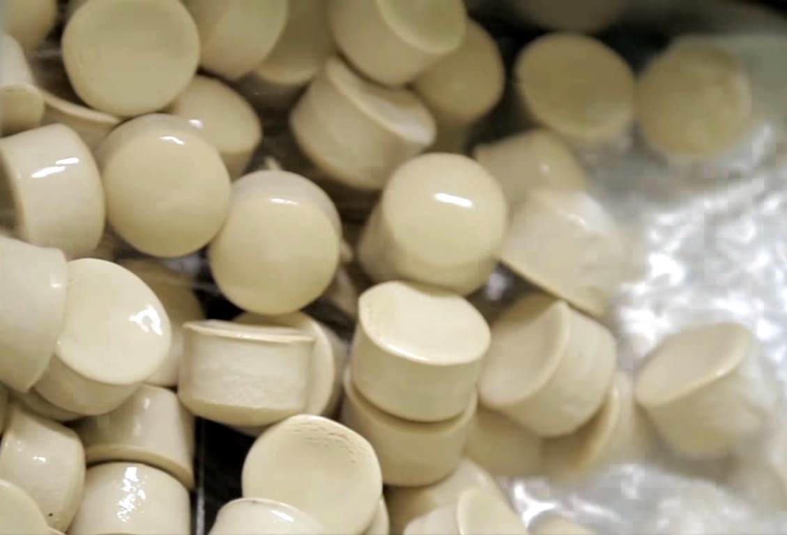 How Tennis Balls are Made? [DETAILED EXPLANATION]