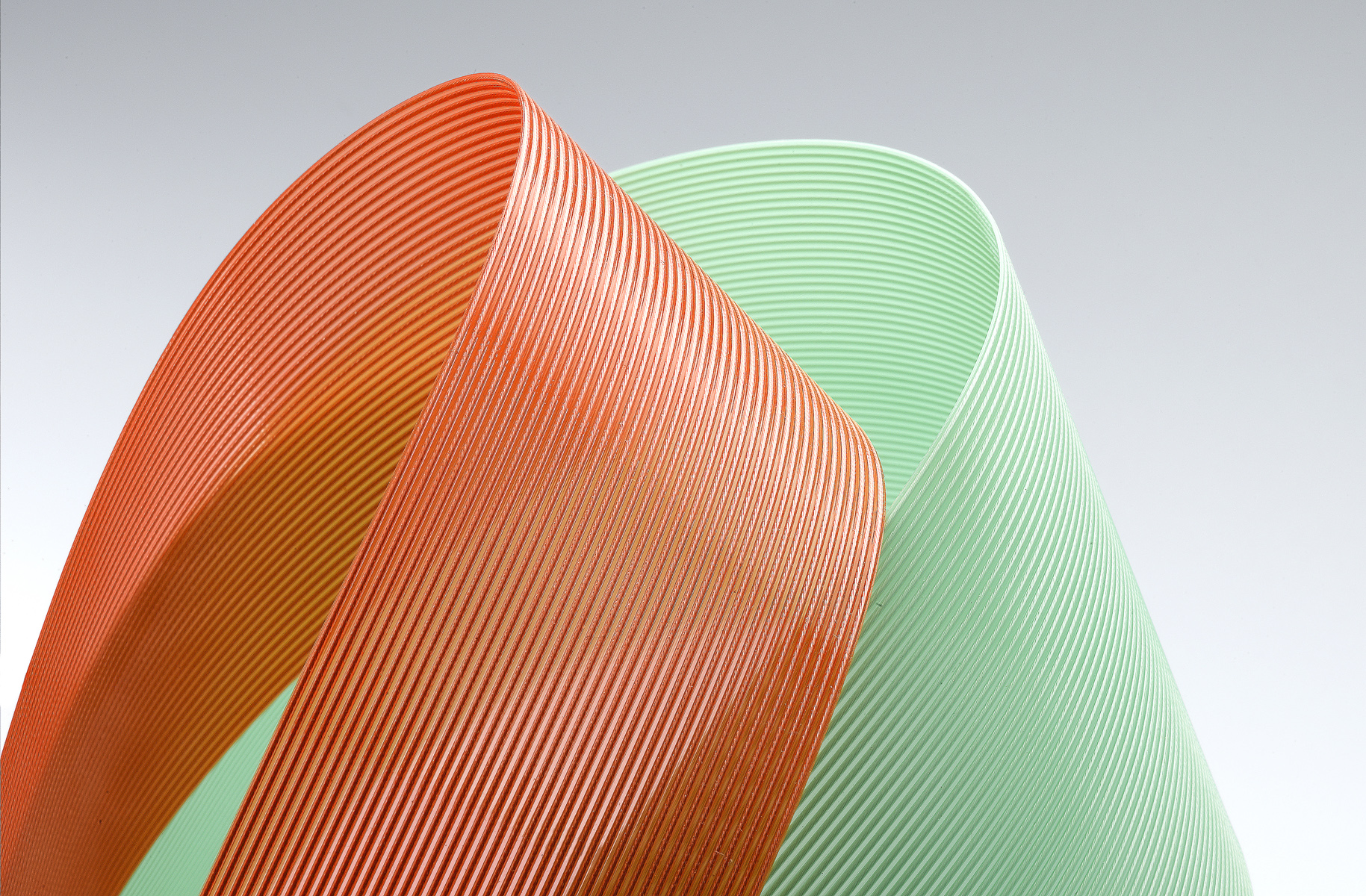 Flatribbon cable can withstand hightemperatures, Molex Engineer Live