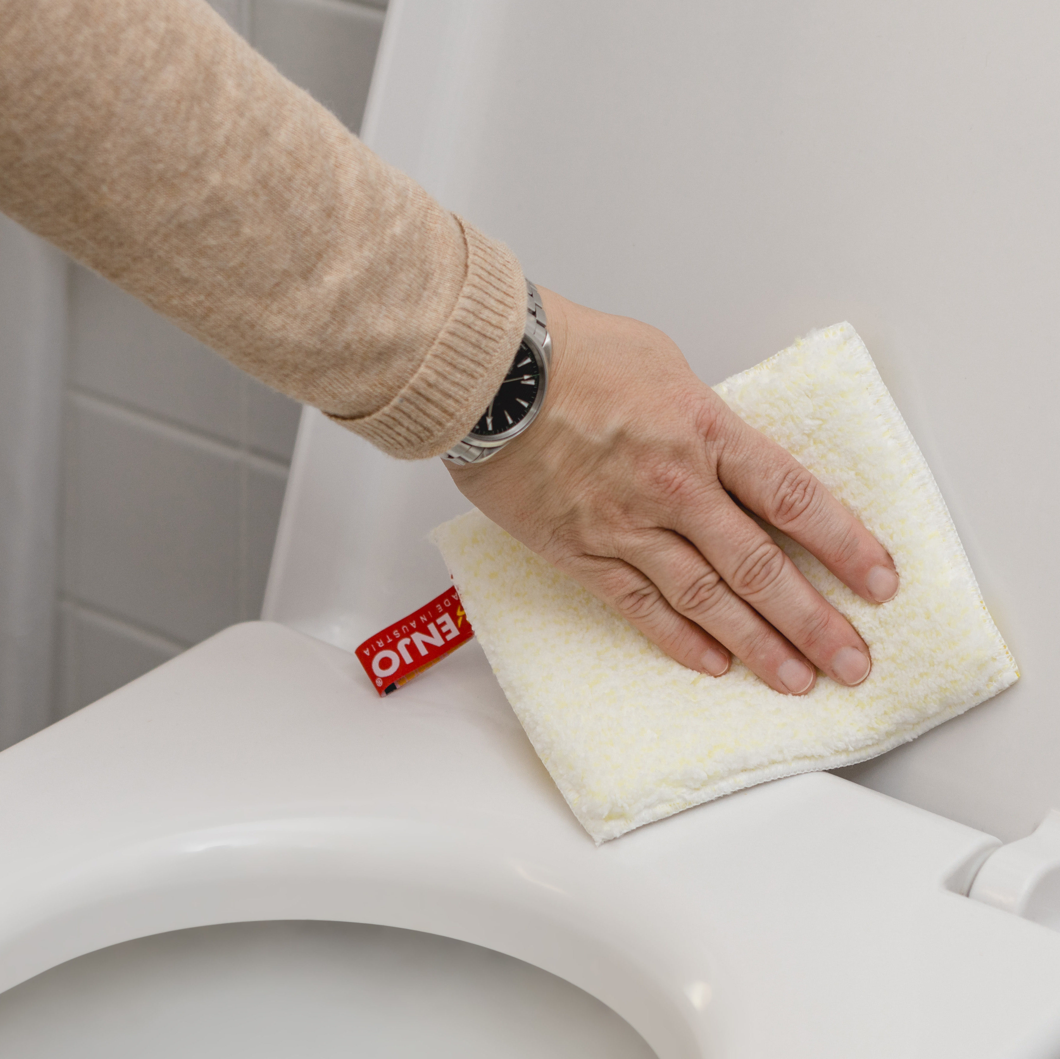 Tipps und Tricks zur Badreinigung ENJO
