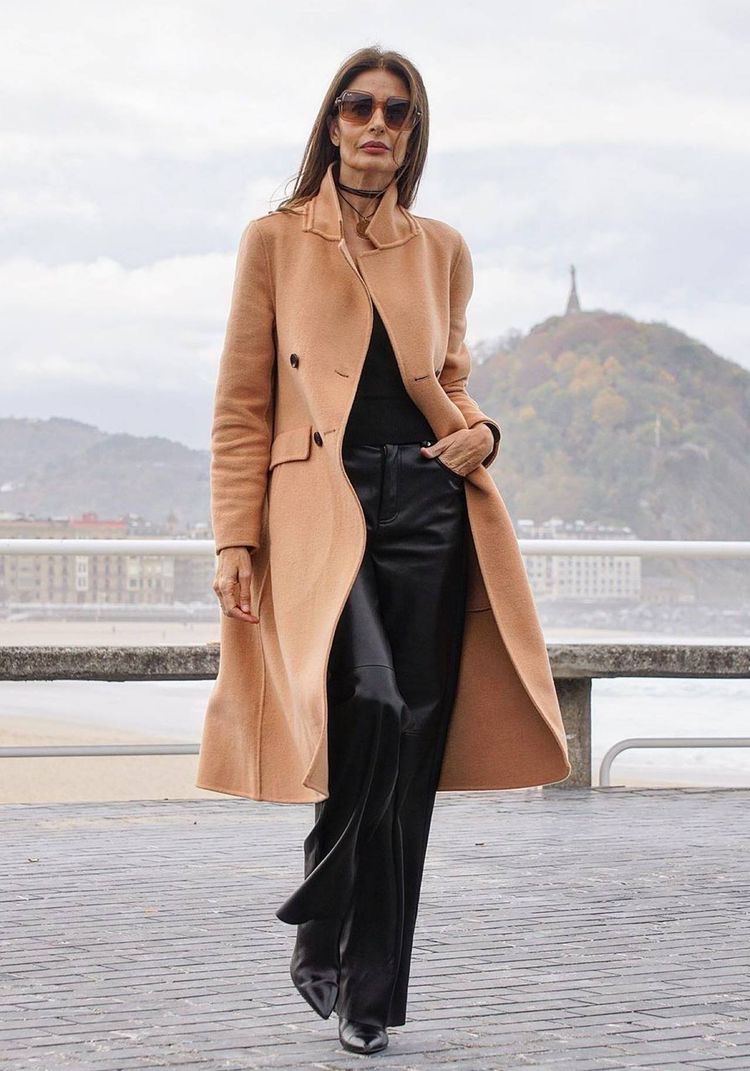 idée de look manteau camel