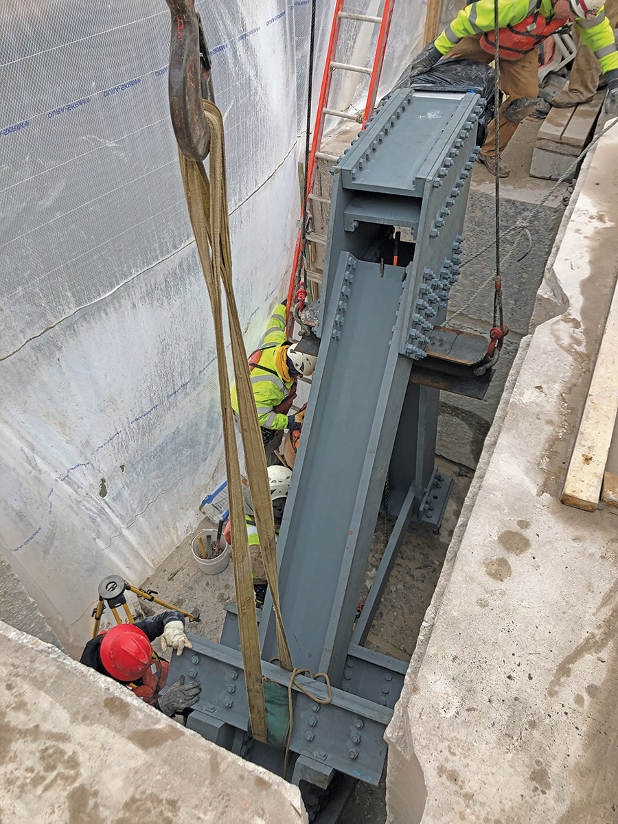 Best Project Excellence in Safety Locks and Dams 24 and 25 Miter Gate