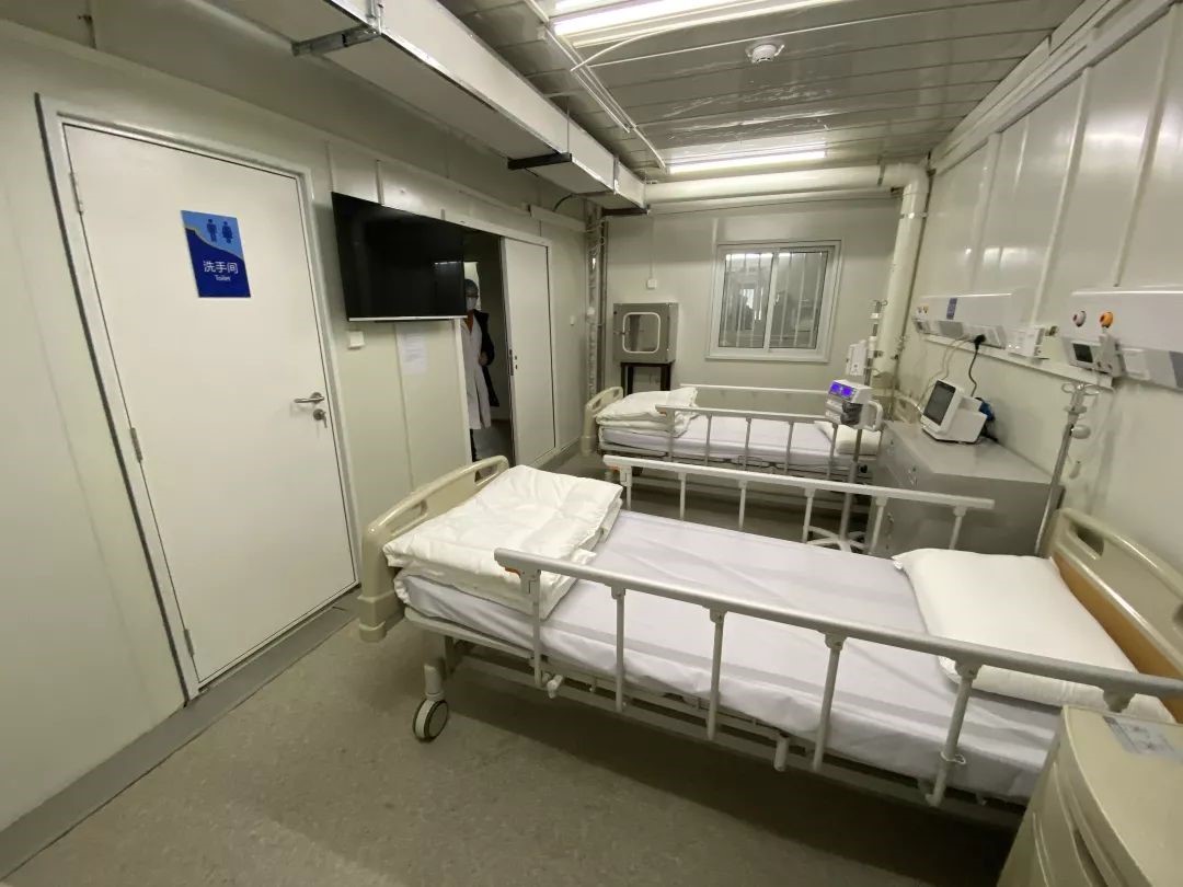 Crews Complete Wuhan Hospital in 10 Days, Near Completion on Second