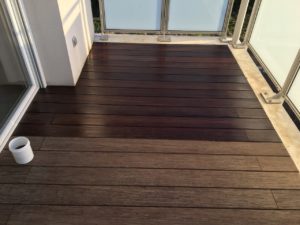 Huiler Sa Terrasse En Bois Donner Un Effet Bois Huile Entretien