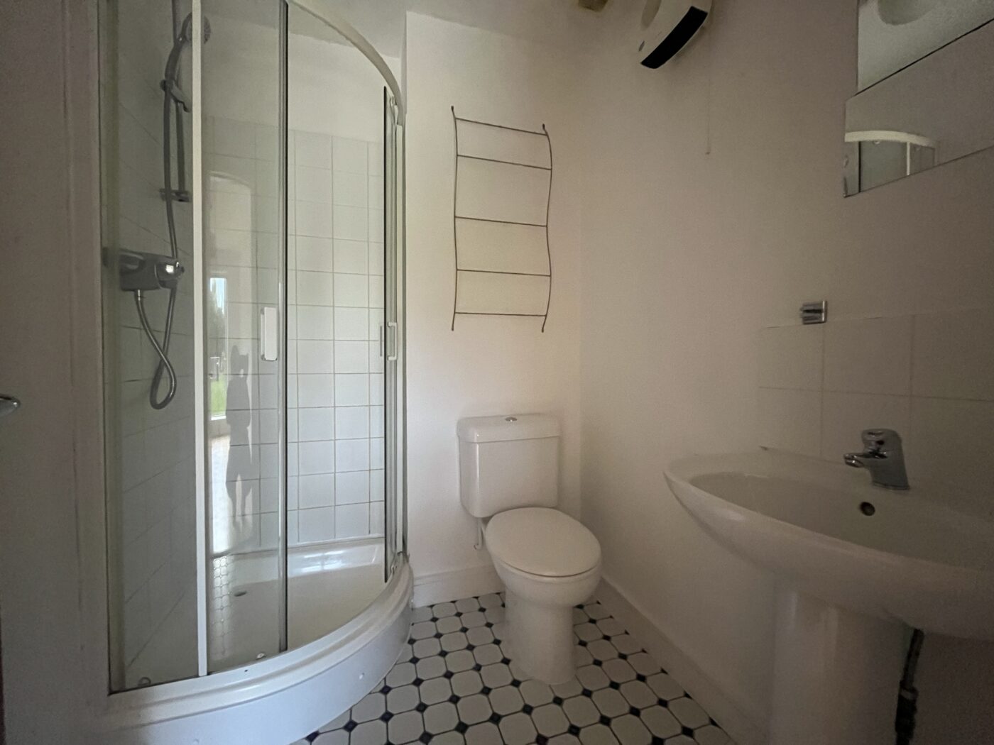 1 The Maples, Diamond Bray, Co. Wicklow Eoin O'Neill