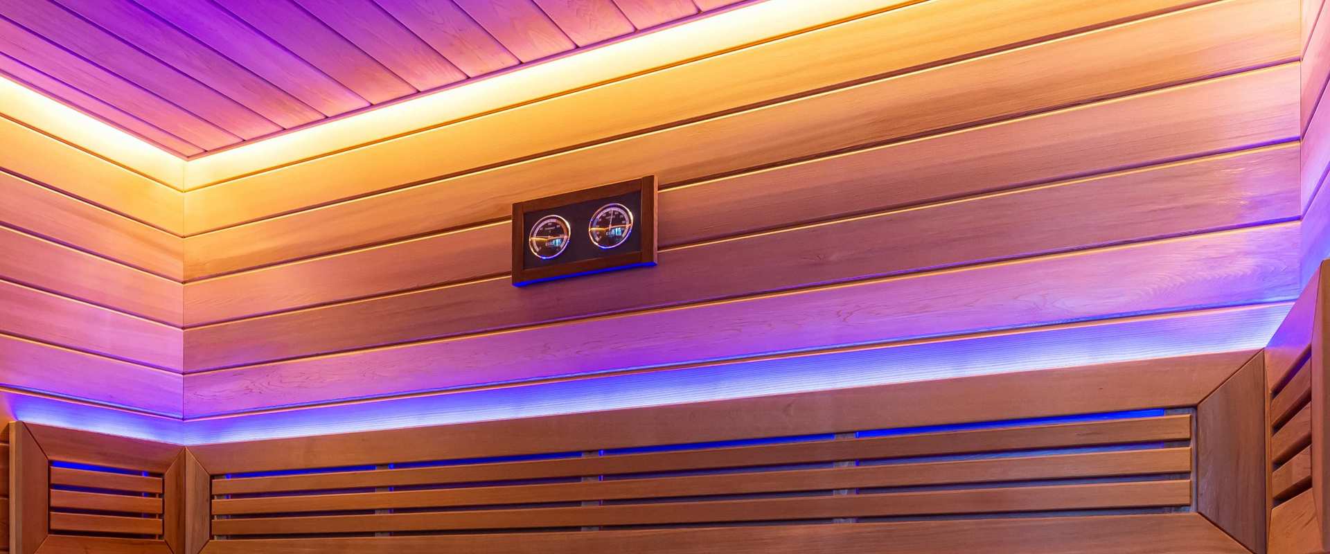 Coloured light • EOS Sauna