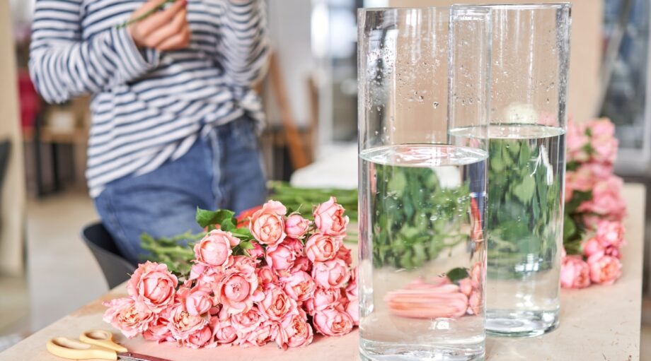 How to Make Cut Flowers Last Longer 11 Pro Tips