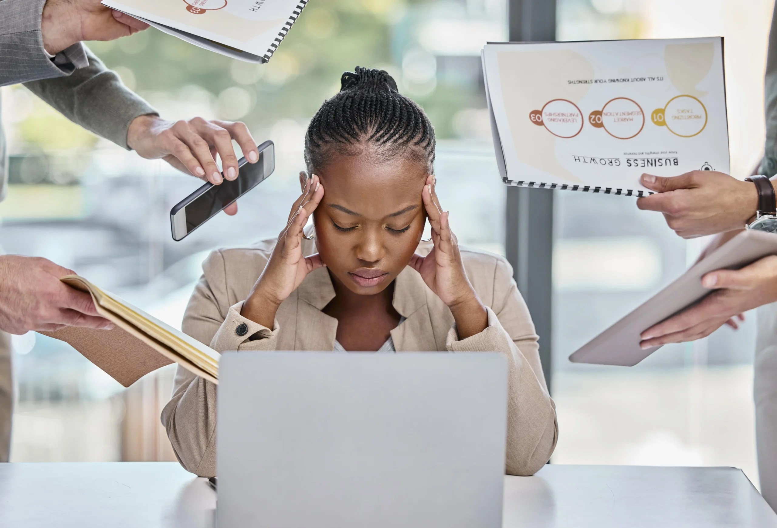 How To Deal With Distracted Employees Thanks To A Workload Digital Tool(03)