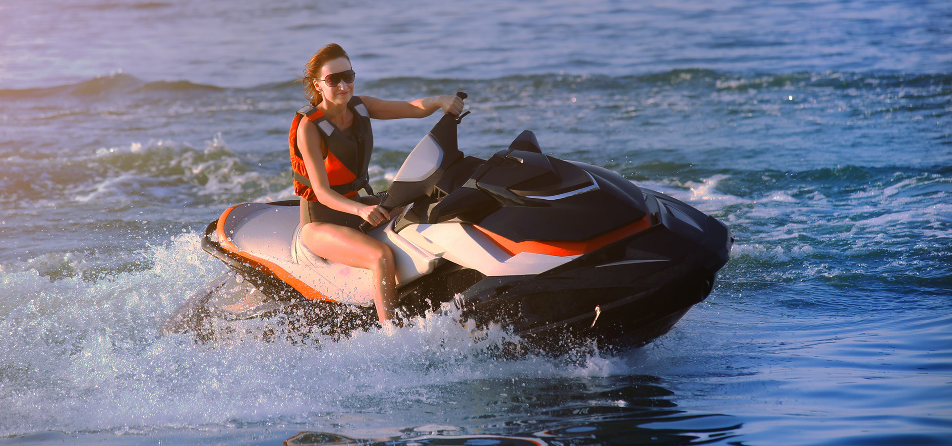 エポックパワースポーツ｜琵琶湖でのジェットスキーをサポート