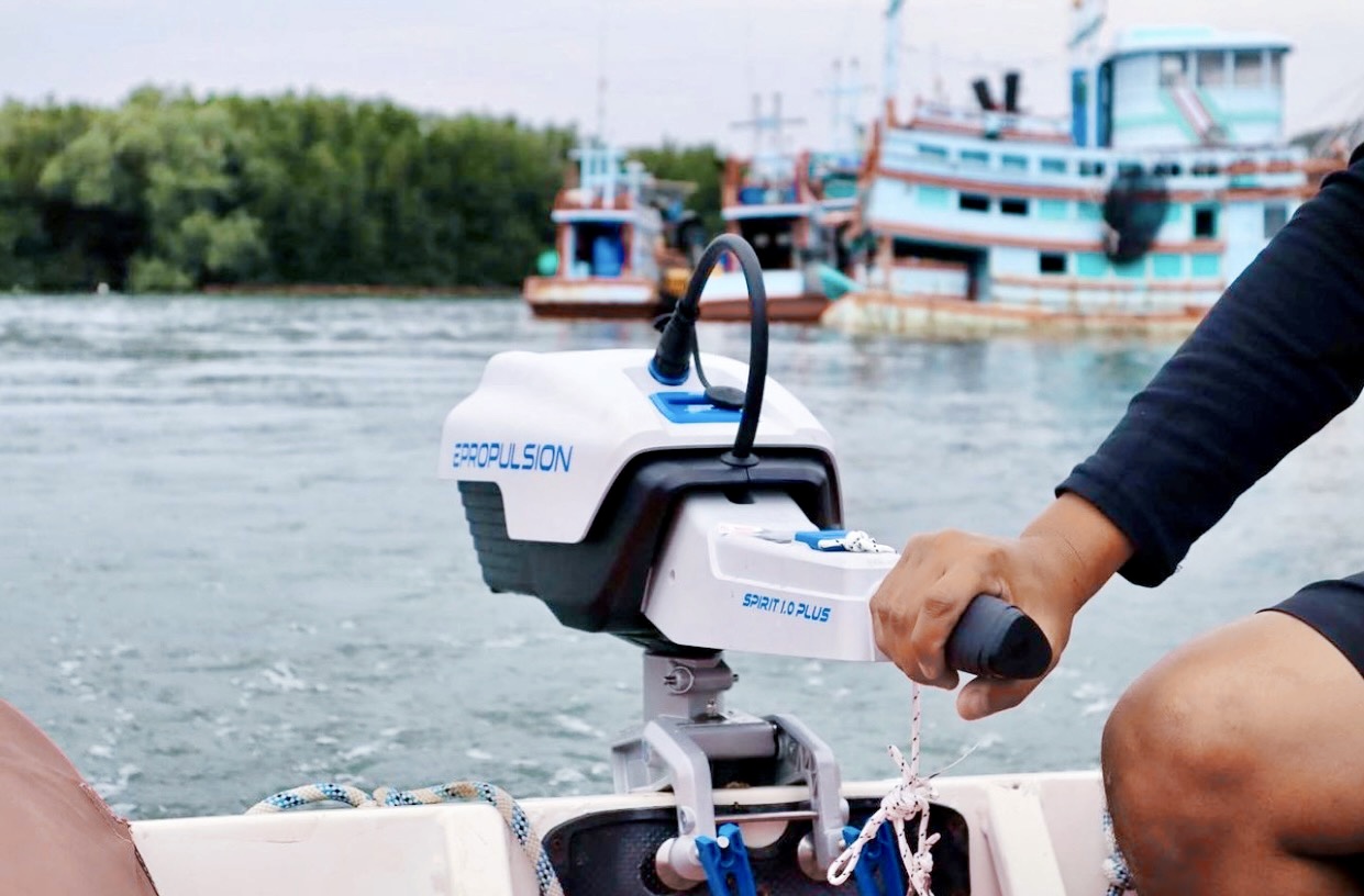 Outboard Steering Tiller vs Mechanical vs Hydraulic, Which is Best for
