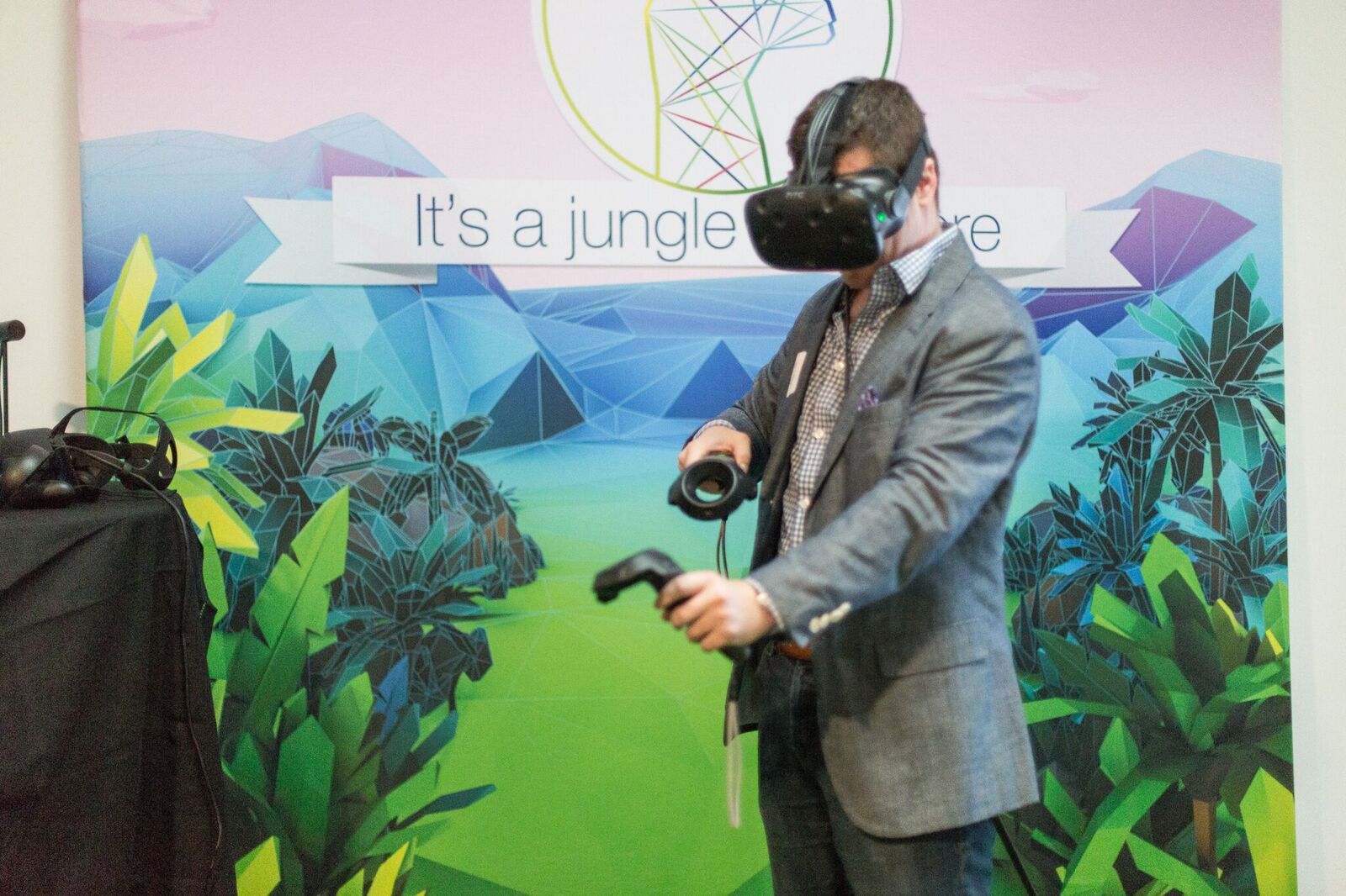 Canada's first virtual reality hub opens in Vancouver Electronic