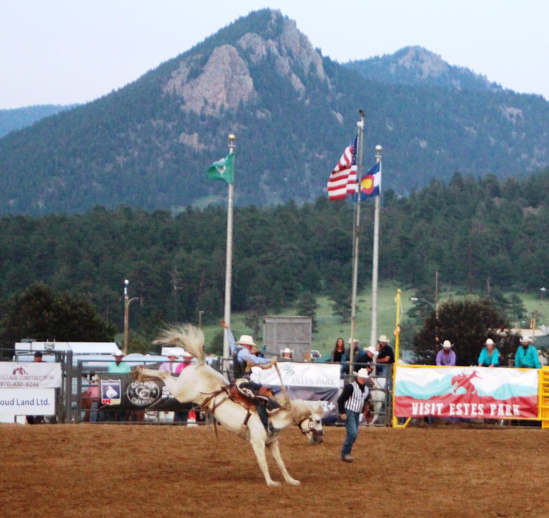 Rooftop Rodeo returns, thrills packed house Estes Park TrailGazette