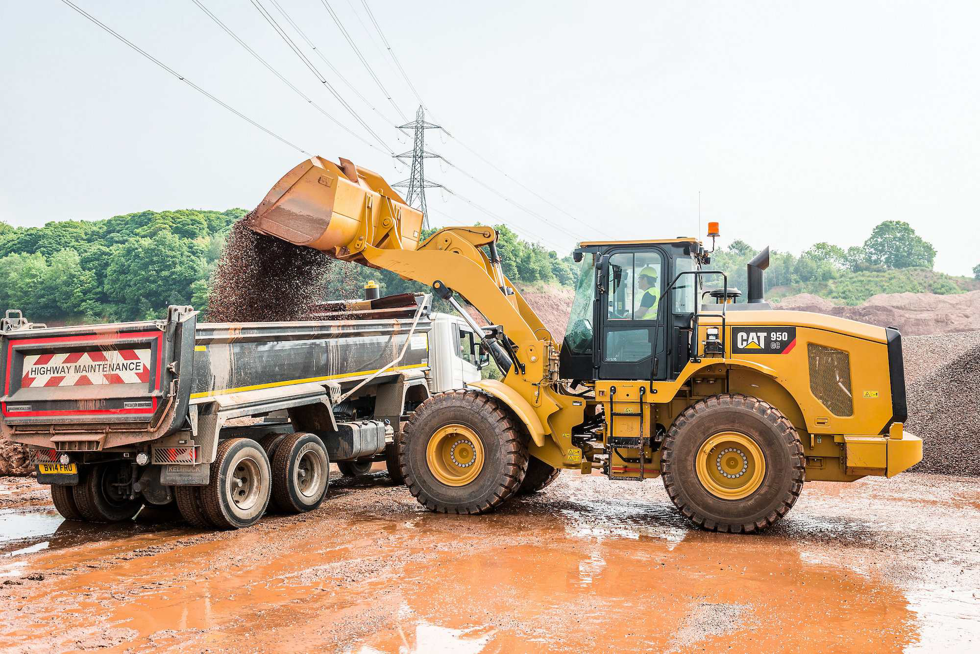Cat intros 950 GC, a lowerspec loader developed using