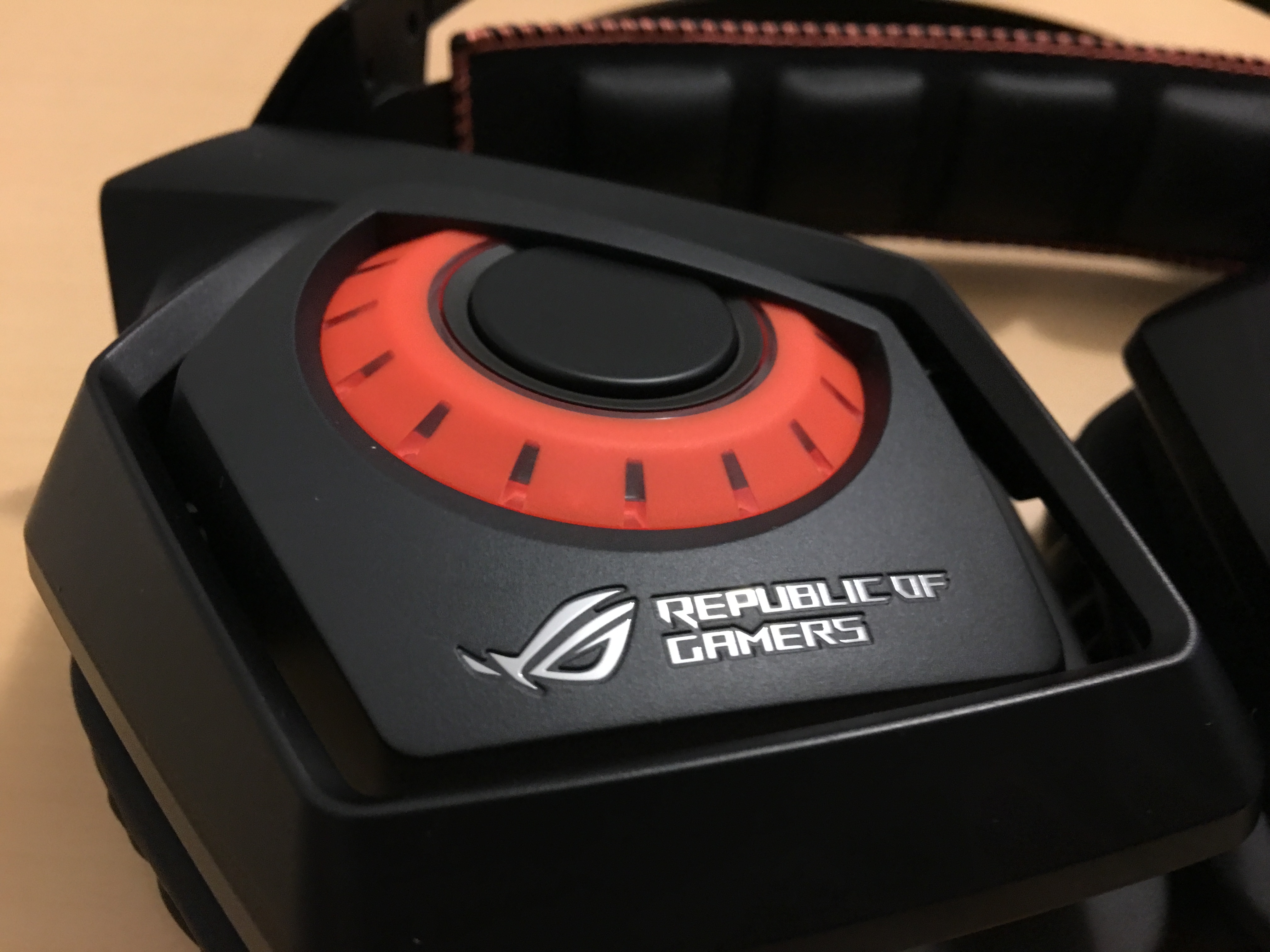 Test ASUS ROG Strix Wireless gaming headset eReviews.dk