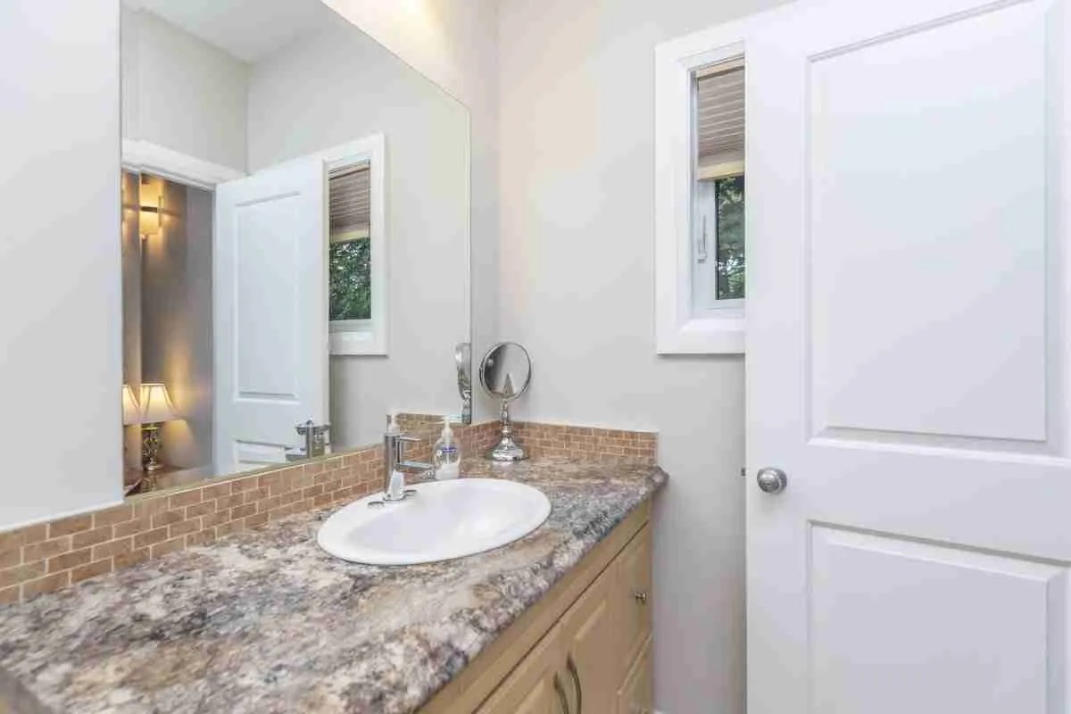 Photo Gallery for 279 Purdy Road