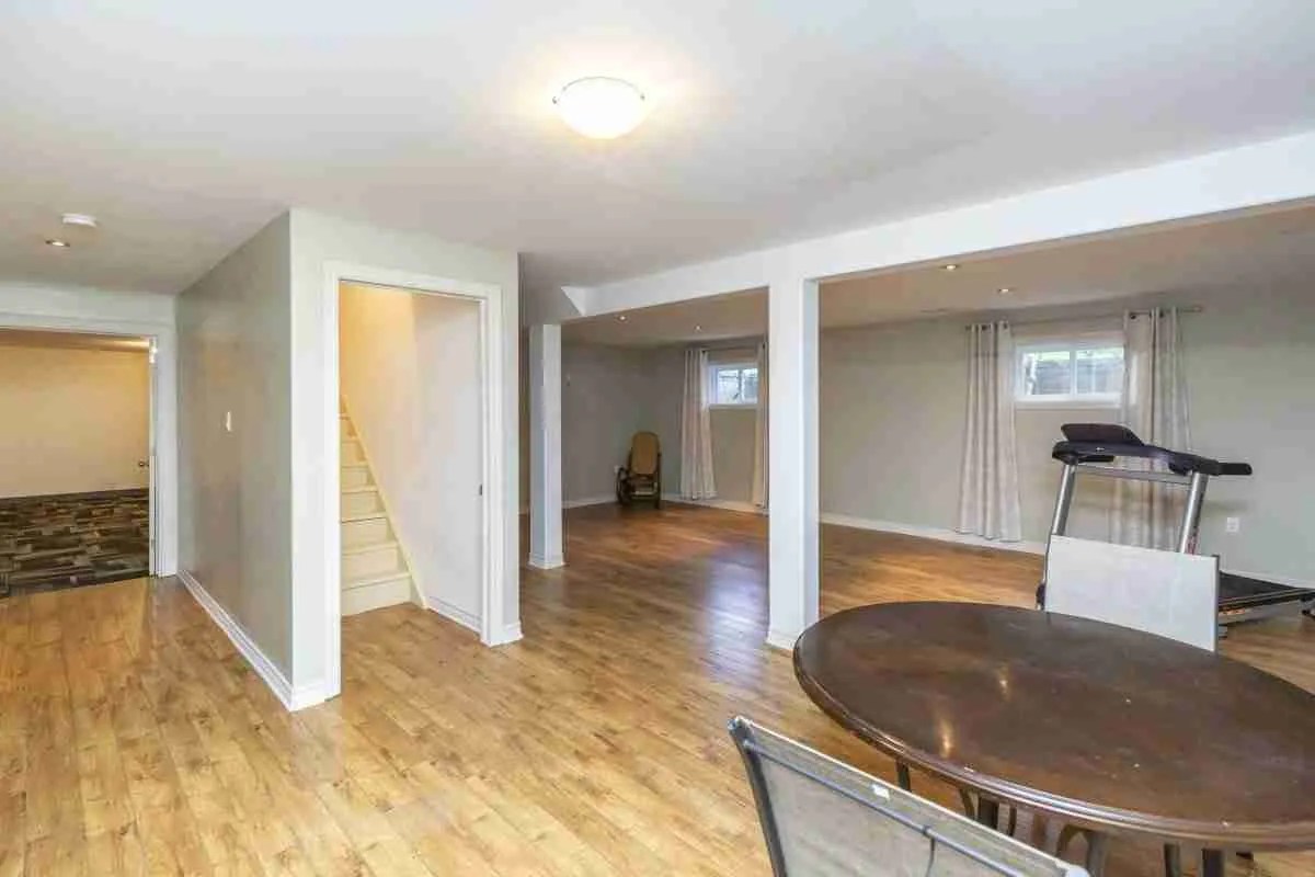 Photo Gallery for 279 Purdy Road