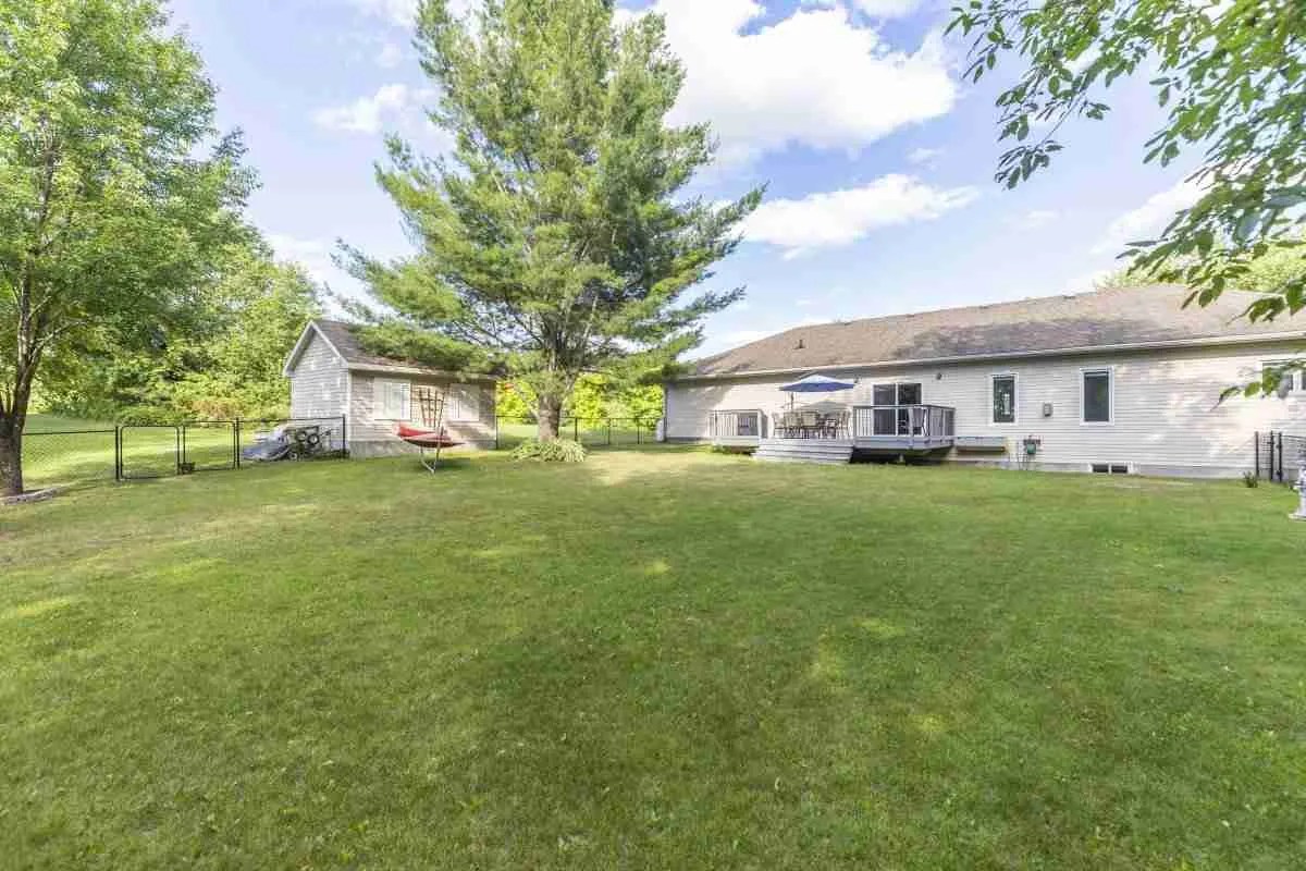 Photo Gallery for 279 Purdy Road