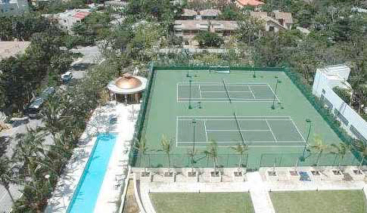 Grove Hill Tower Coconut Grove, FL Eric Stackman