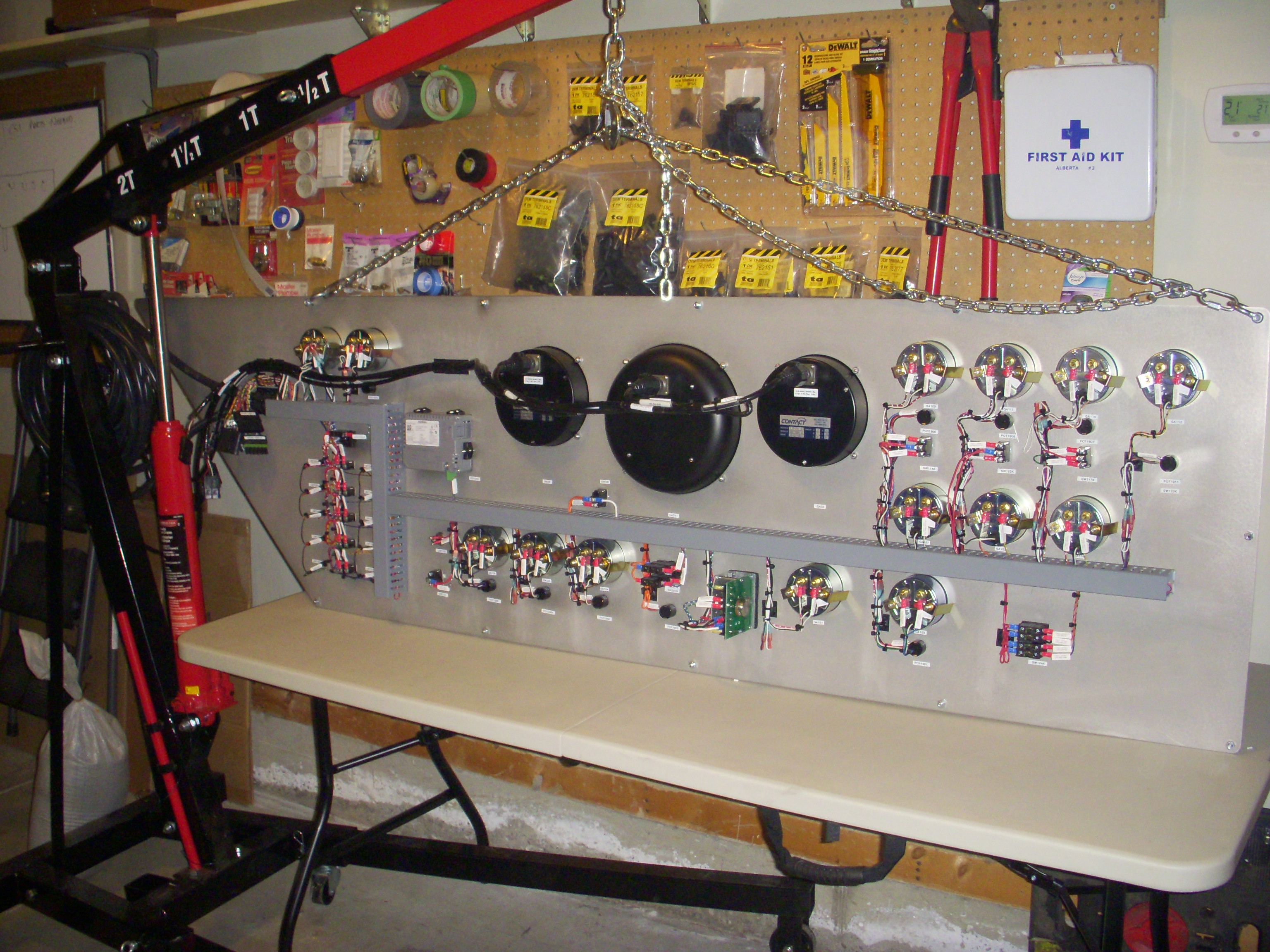 Custom Panel Assembly Equipment Solutions Canada Inc.