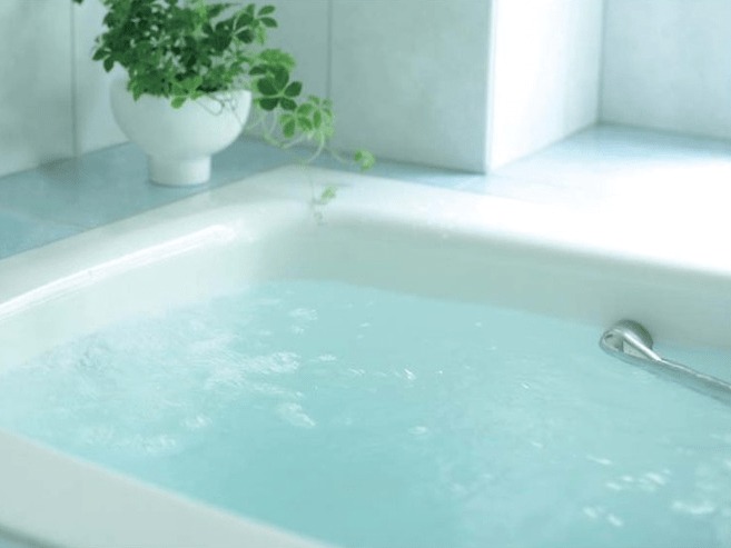 お風呂の残り湯を綺麗にする風呂水洗浄剤は危険？！