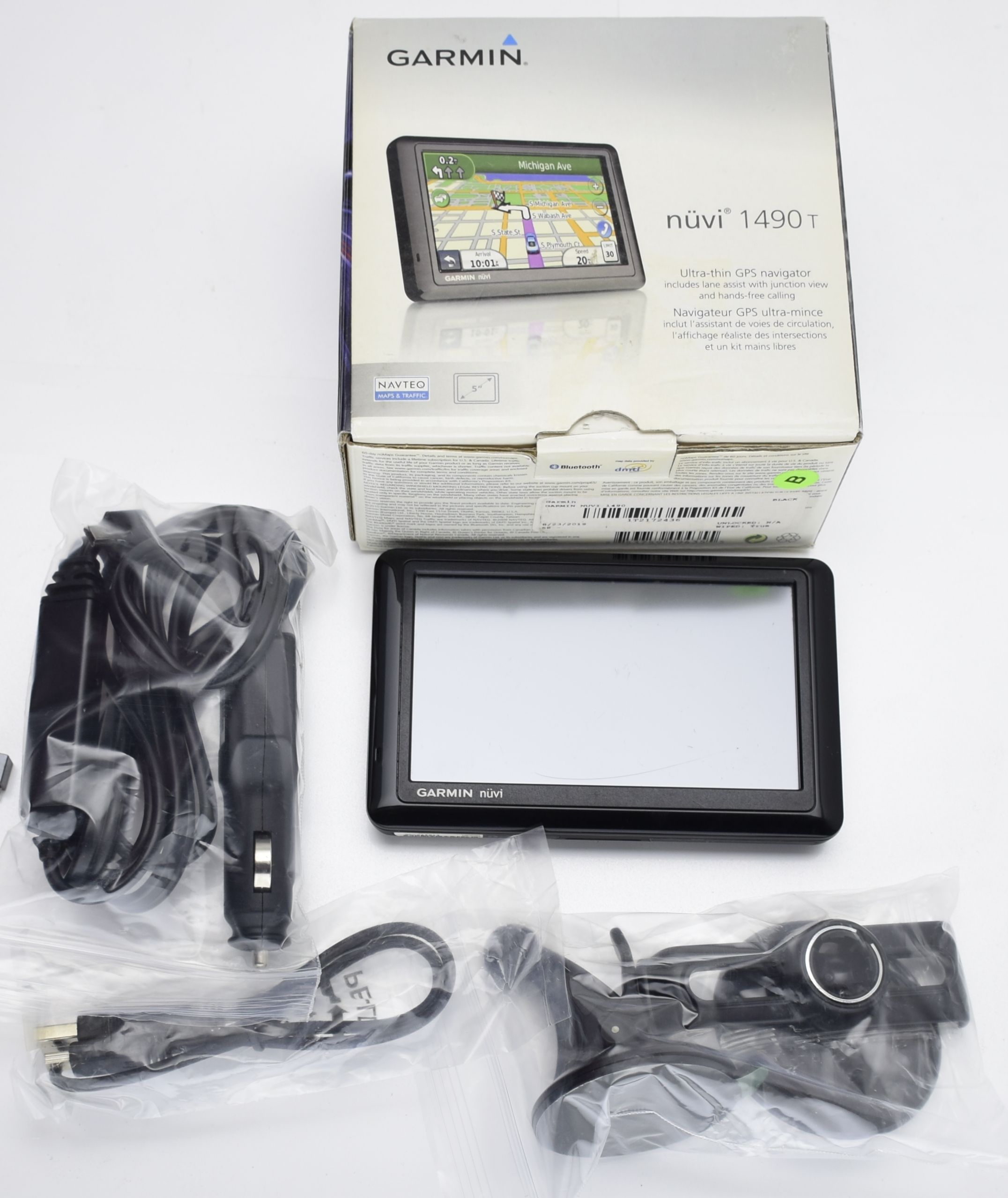 Garmin Nuvi 1490T GPS Bundle w/ Charger GTM 25, Dash Mount
