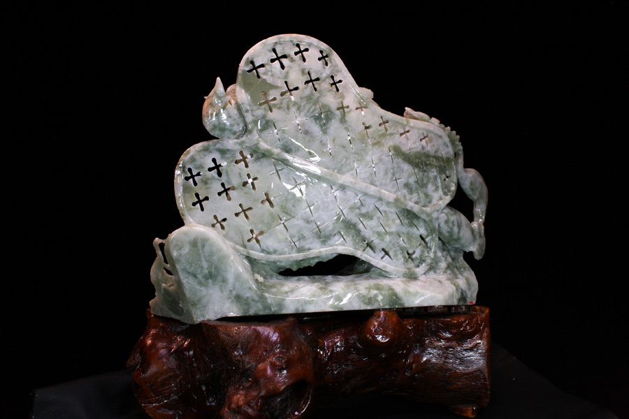 Huge Natural Green Jade ChiLin Statue. Sculpture. Figure. Qilin. Kylin