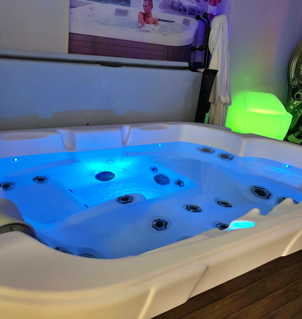 Journées portes ouvertes Spas Dimension One Espace Flore Piscines et spas