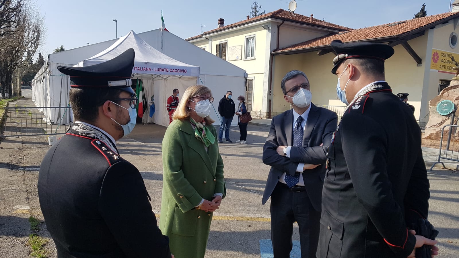 Lurate Caccivio, inaugurato l'hub. Vaccinazioni da mercoledì per gli
