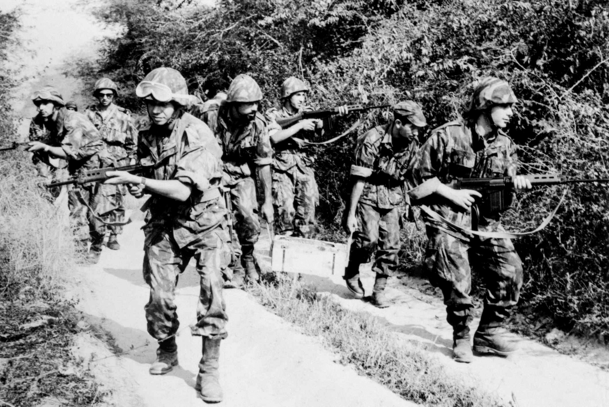 As feridas abertas da Guerra Colonial Esquerda