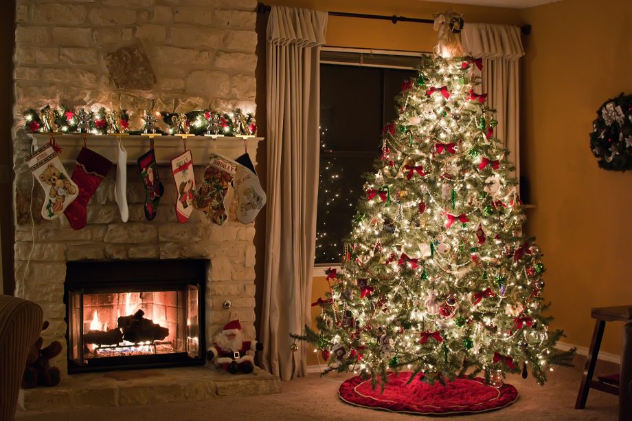 Why you should get a fake Christmas tree Esquire Middle East The