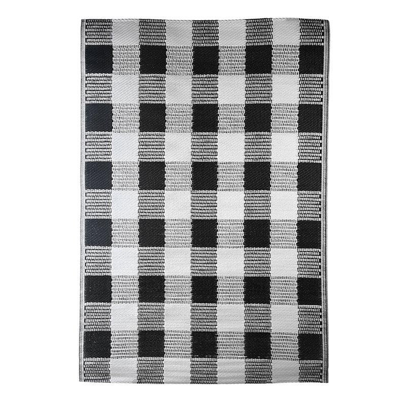 Black and White Checkered Garden Carpet Esschert Design USA