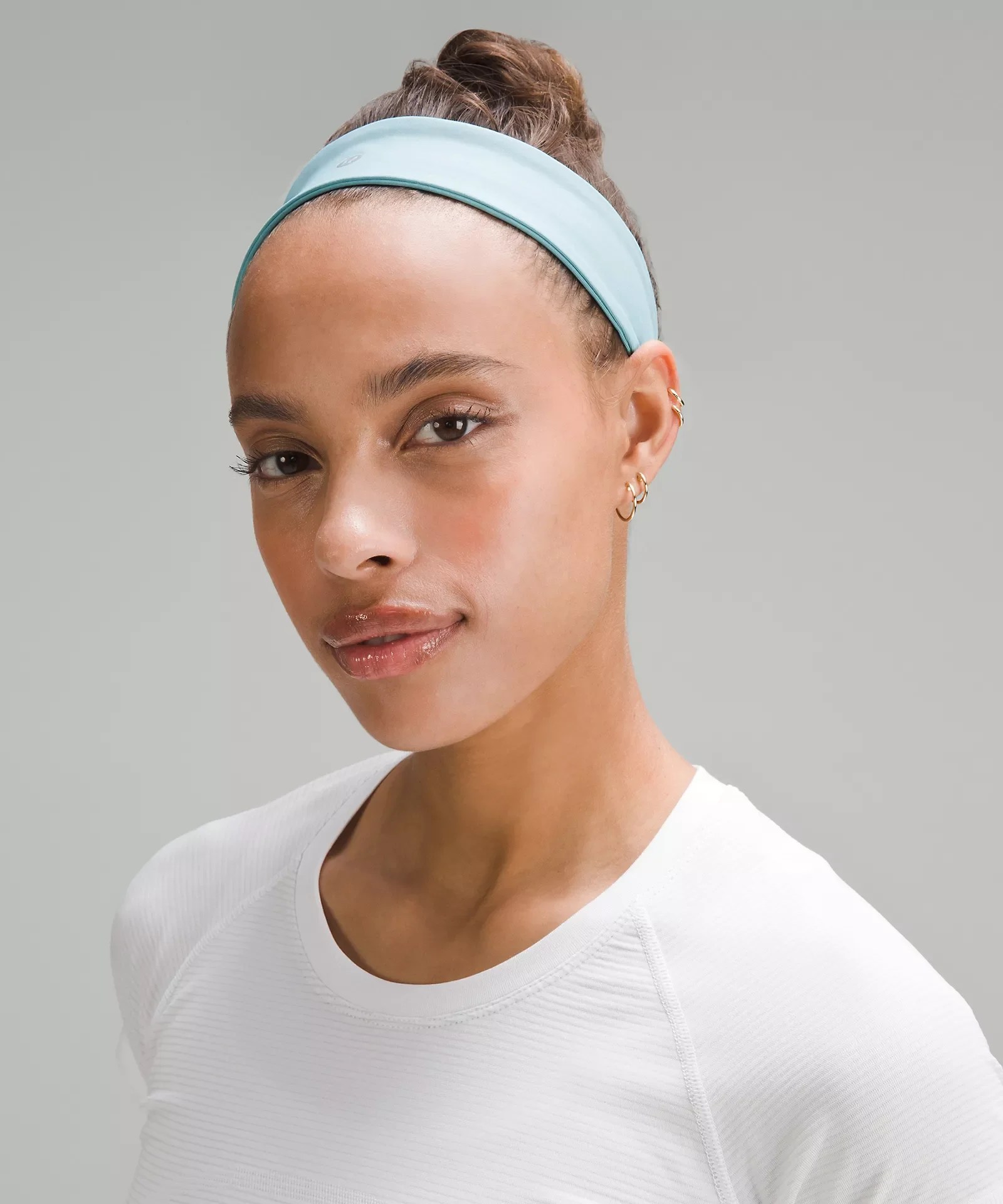 The Best Workout Headbands For Preserving Your Edges Essence