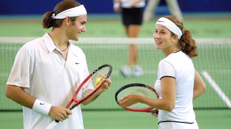 Who is Roger Federer's Wife Mirka Federer? - EssentiallySports