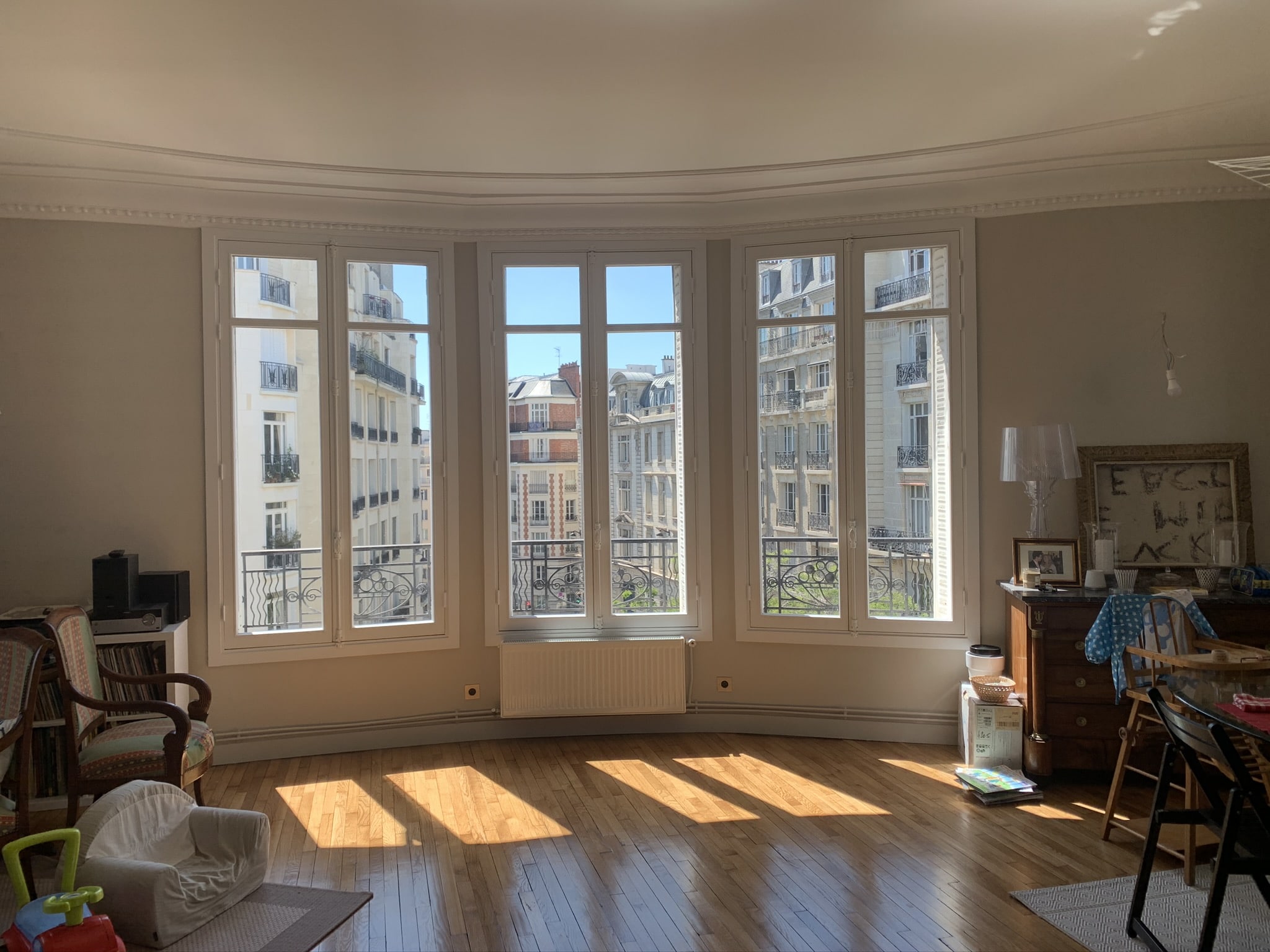 Etoféa Comment habiller en rideaux wave votre bow window à Paris
