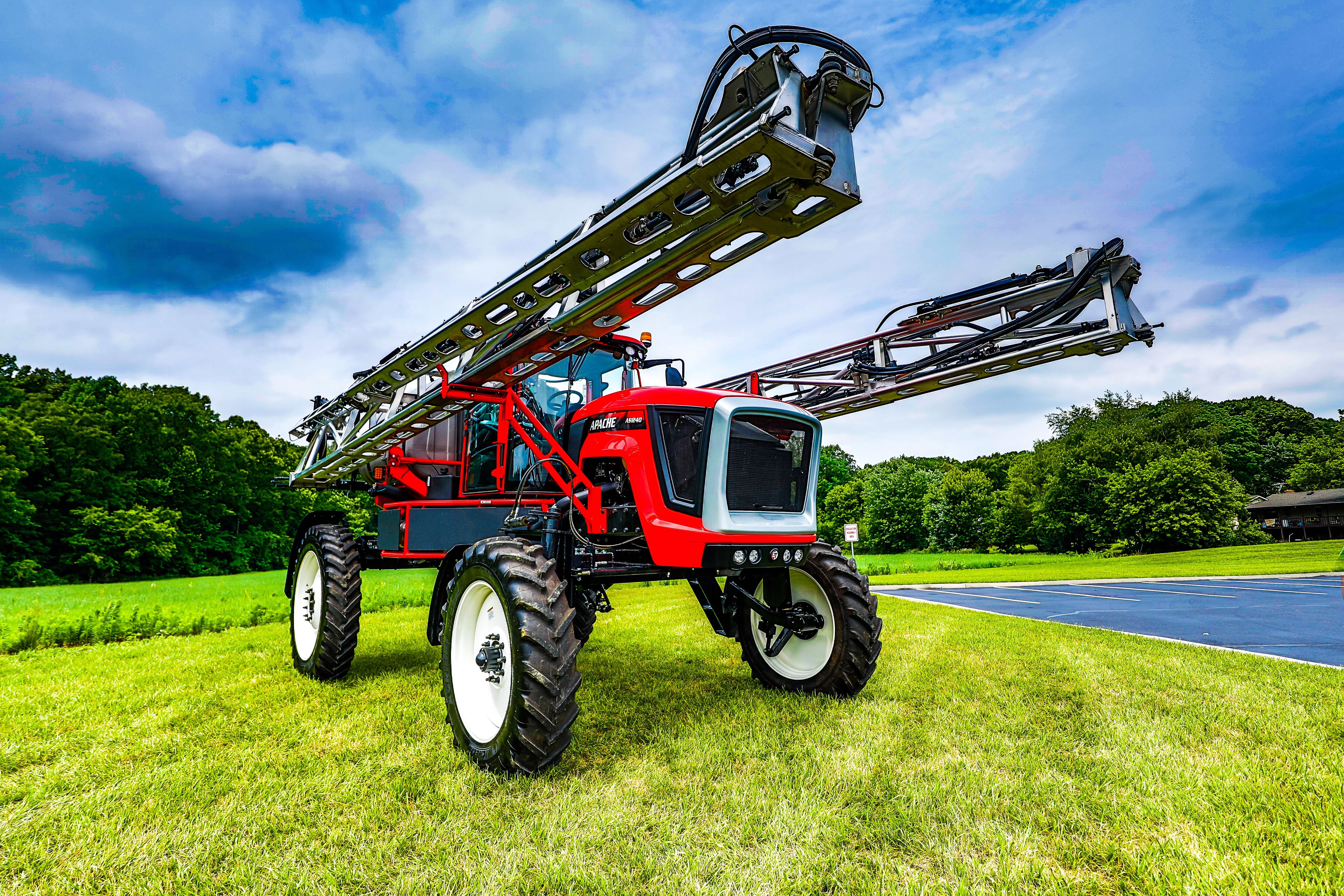 AS1240 XP Apache Sprayers SelfPropelled Ag Sprayers